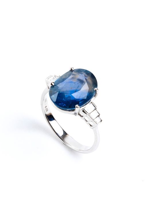 18k Gold Sapphire and Diamond Ring