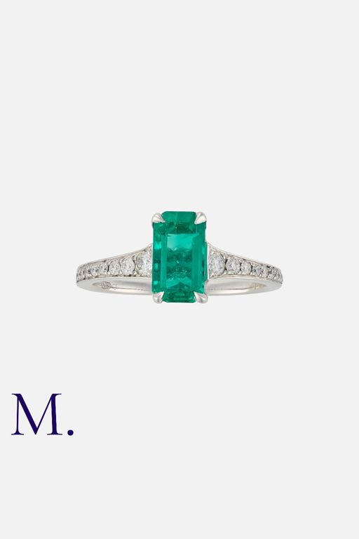 18k White Gold Emerald and Diamond Ring