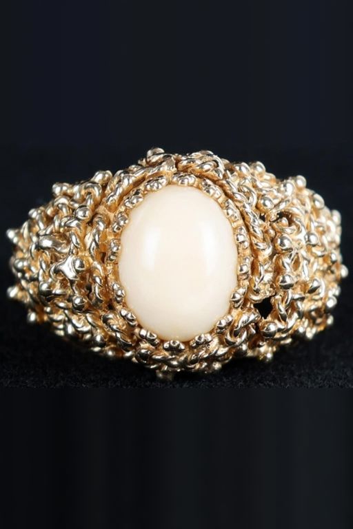 14k Gold Coral Ring