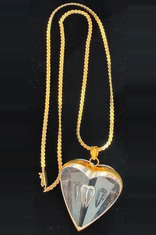 Gold Glass Pendant Necklace