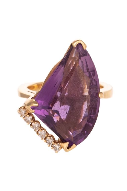 14k Yellow Gold Amethyst and Diamond Ring