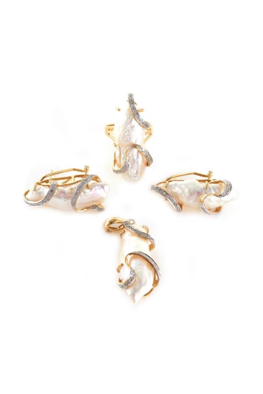14k Gold Pearl and Diamond Jewelry Set