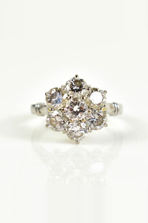 18k White Gold Diamond Ring