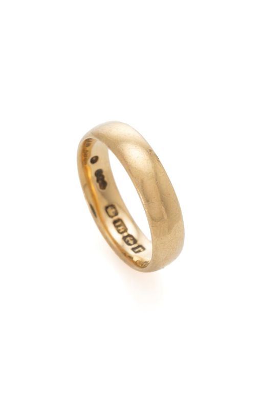 18k Yellow Gold Band Ring