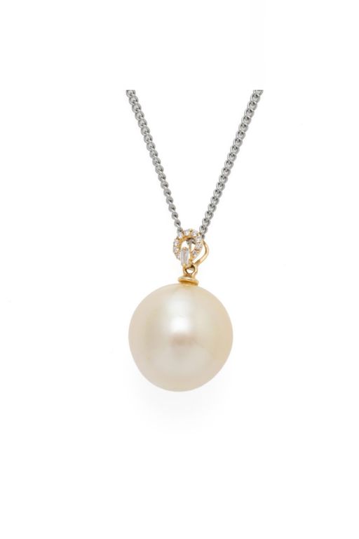 18k Yellow Gold Pearl and Diamond Pendant Necklace