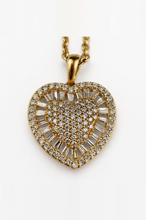14k Yellow Gold Diamond Heart Pendant Necklace