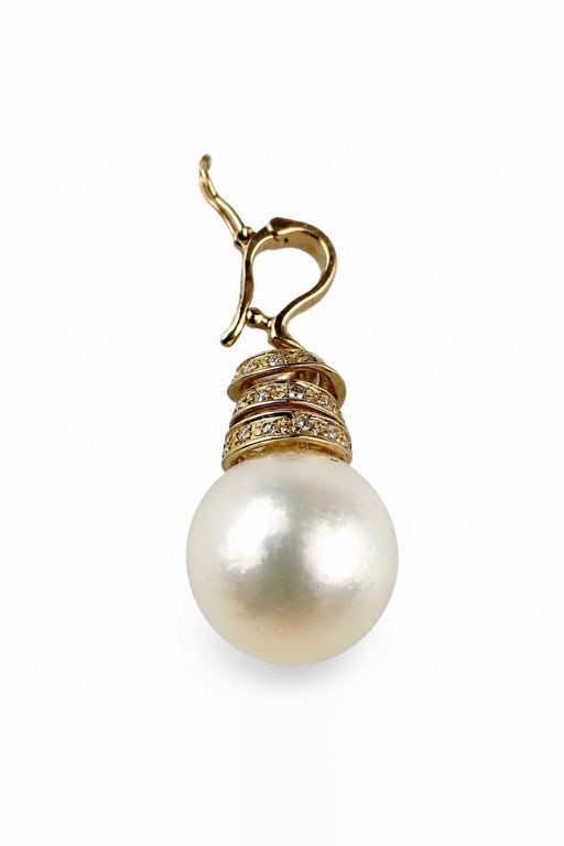 14k Yellow Gold Pearl and Diamond Pendant