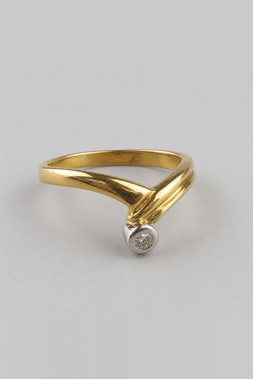18k Yellow and White Gold Diamond Ring