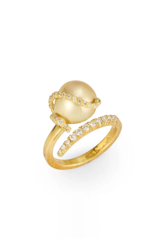 18k Gold Pearl and Diamond Ring
