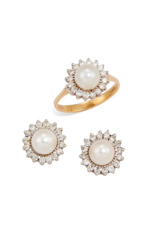 18k Gold Pearl and Diamond Jewelry Set