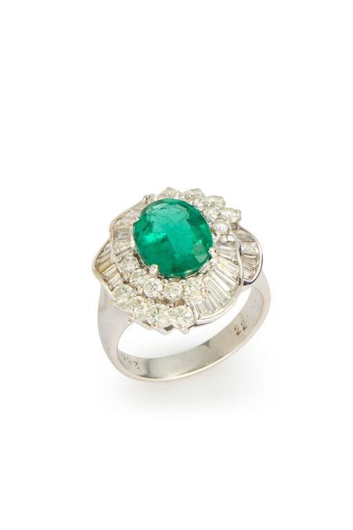 18k Gold Emerald and Diamond Ring
