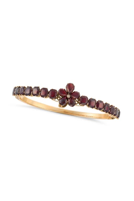 18k Gold Garnet and Diamond Bracelet