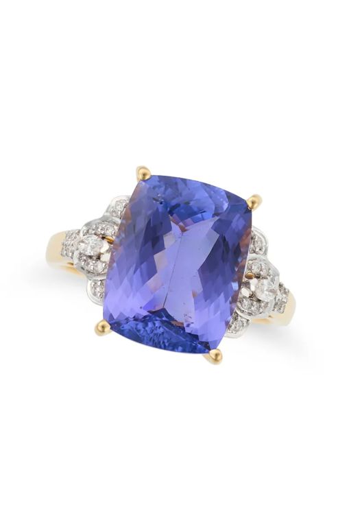 18k Gold Tanzanite and Diamond Ring
