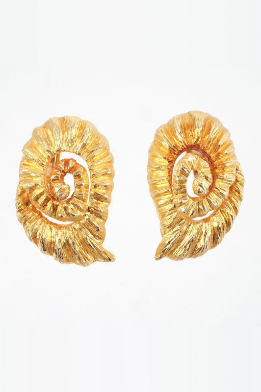 Pair of 18k Gold Earrings