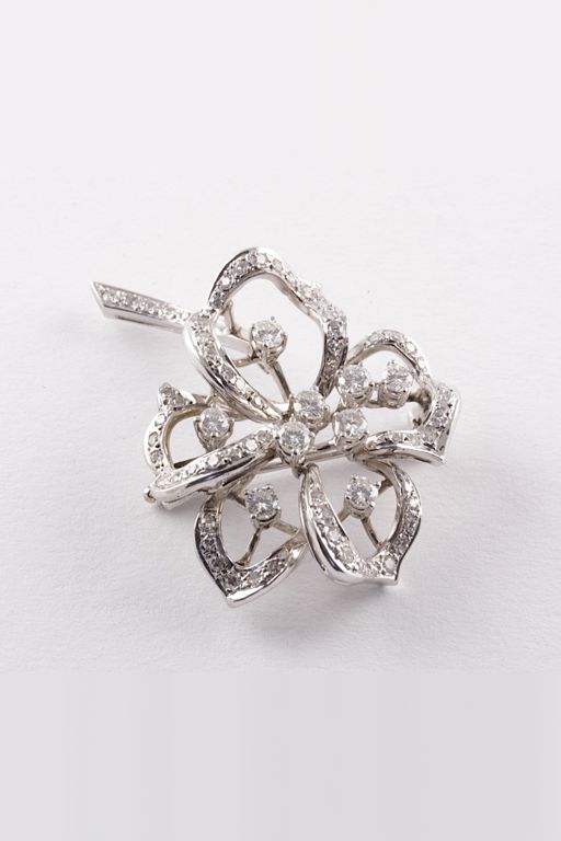 18k Gold Diamond Brooch