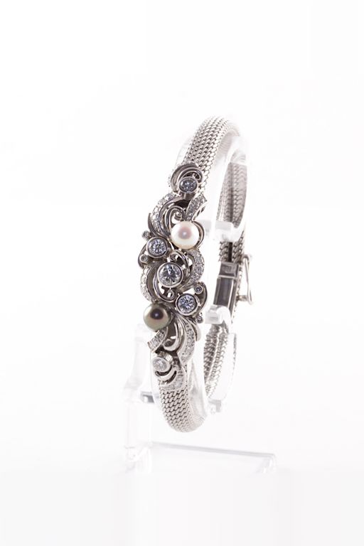 14k Gold Diamond and Pearl Bracelet