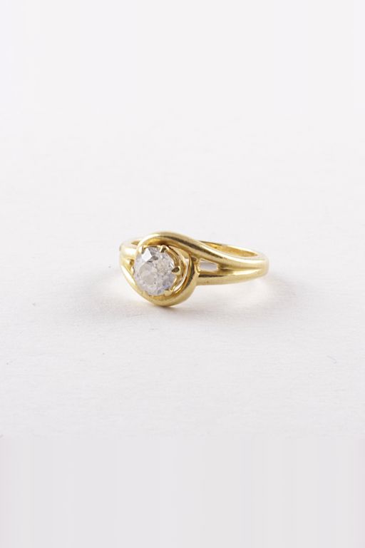 18k Gold Diamond Ring