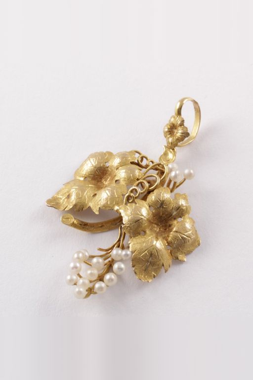 14k Gold Pearl Pendant