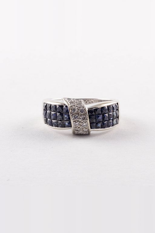 18k Gold Sapphire and Diamond Ring