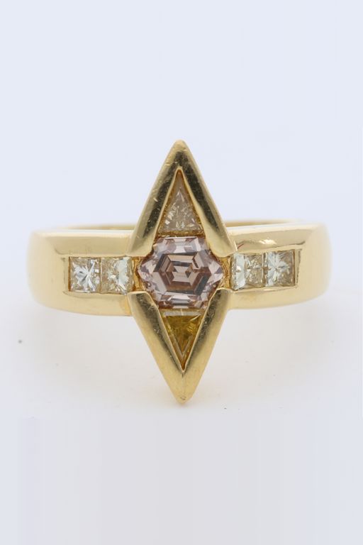 18k Yellow Gold Diamond Ring