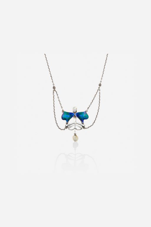 Silver Pearl Pendant Necklace