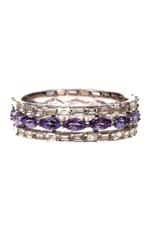 18k Gold Tanzanite and Diamond Ring