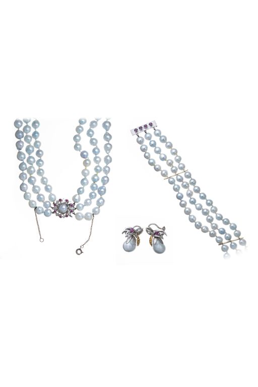 18k Gold Pearl and Ruby Jewelry Set