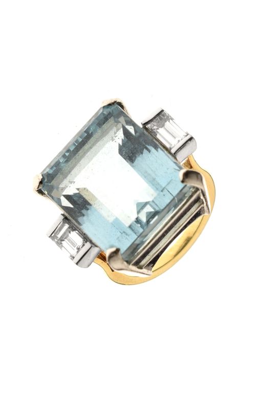 18k Gold Aquamarine and Diamond Ring