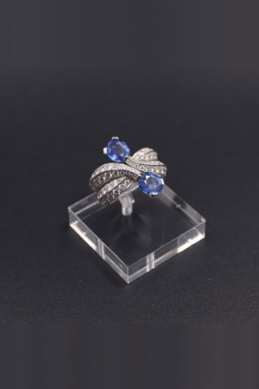 18k White Gold Sapphire and Diamond Ring