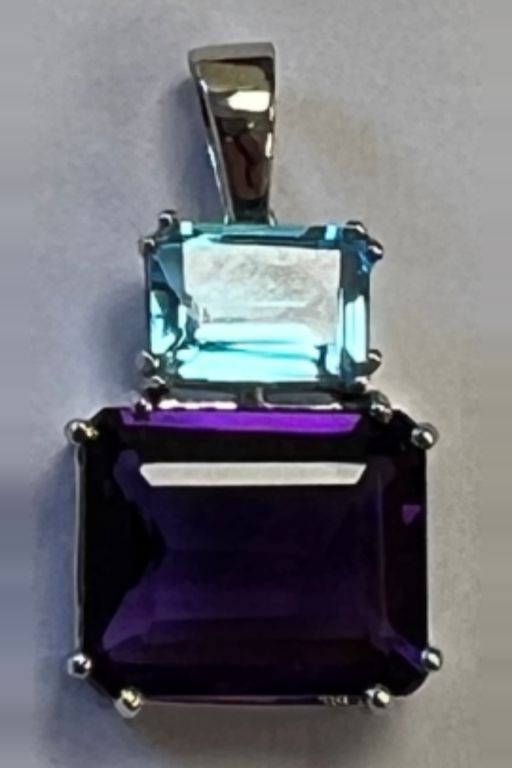 18k White Gold Amethyst and Topaz Pendant
