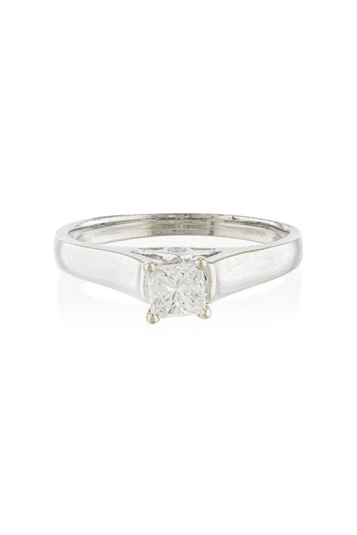 18k Gold Diamond Ring