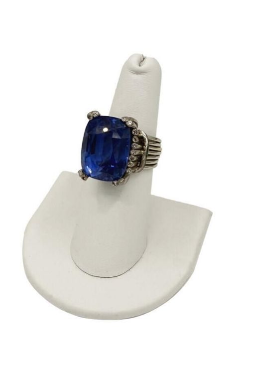 14k Gold Sapphire and Diamond Ring