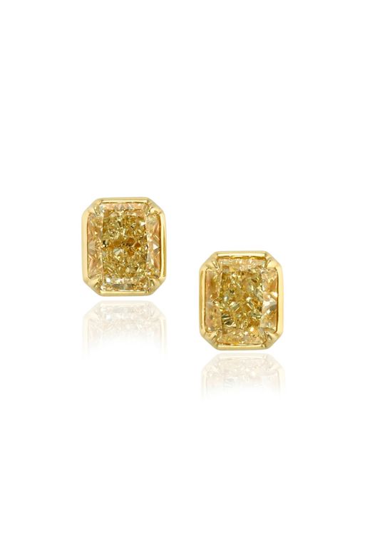 Pair of 18k Gold Diamond Earrings
