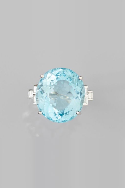 18k White Gold Topaz and Diamond Ring