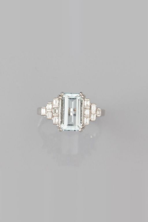 18k White Gold Aquamarine and Diamond Ring