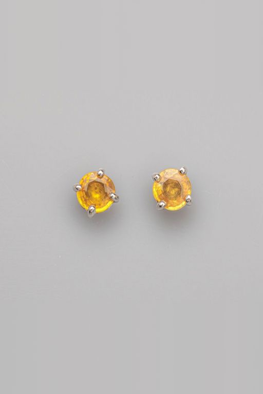 18k White Gold Yellow Sapphire Stud Earrings