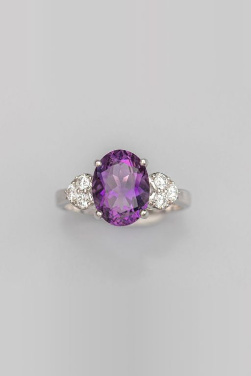 18k White Gold Amethyst and Diamond Ring