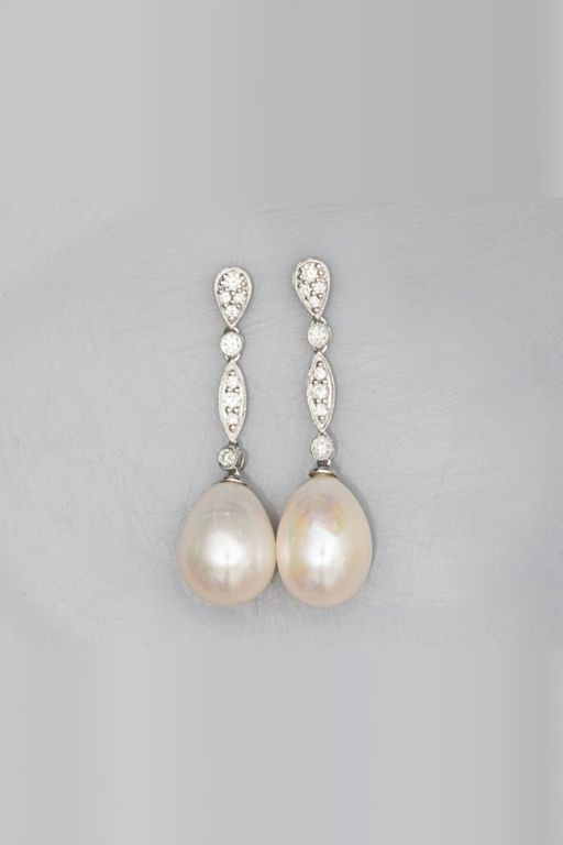 18k White Gold Diamond and Pearl Earrings