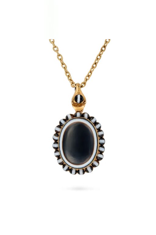 Agate Pendant Necklace