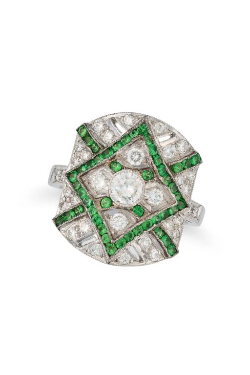 18k Gold Diamond and Tsavorite Garnet Ring