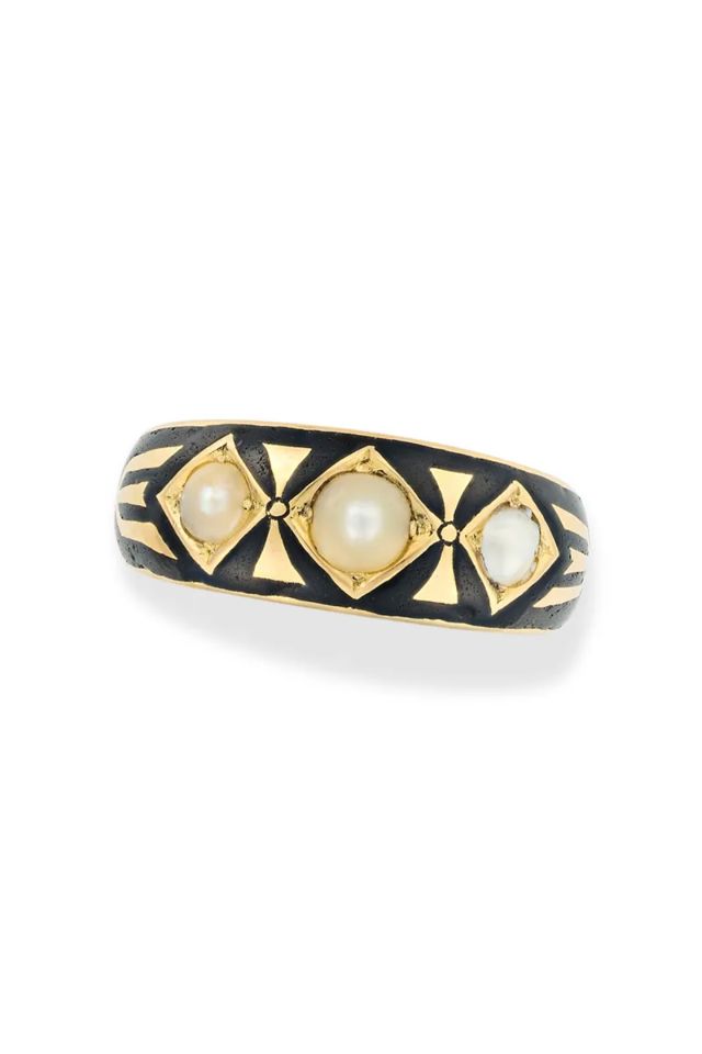18k Gold Pearl Ring