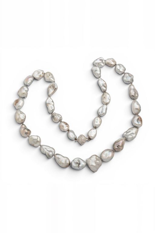 18k White Gold Pearl and Diamond Necklace