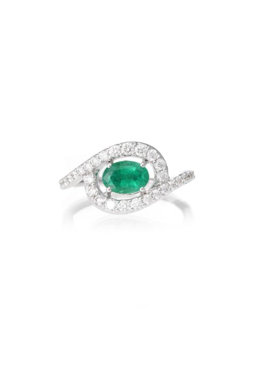 18k White Gold Emerald and Diamond Ring