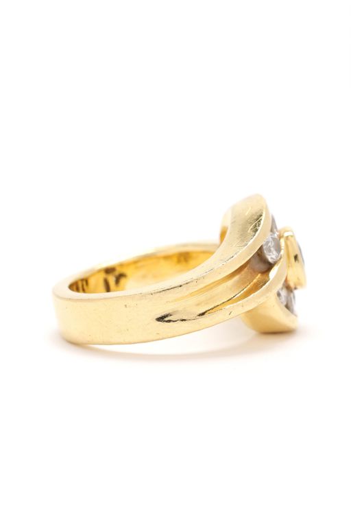 18k Gold Diamond Ring
