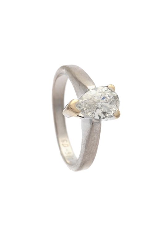 18k Gold Diamond Ring