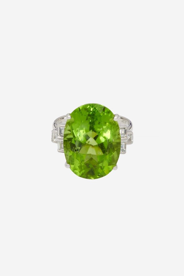 18k White Gold Peridot and Diamond Ring