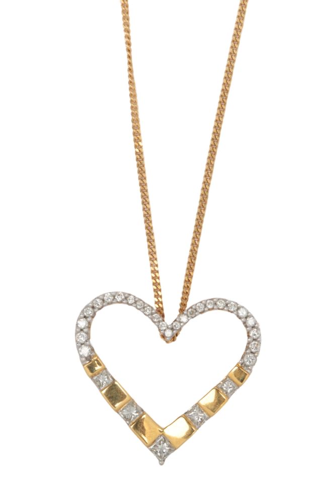 18k Gold Diamond Pendant Necklace