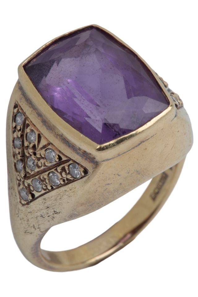 18k Gold Amethyst and Diamond Ring