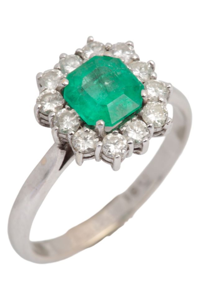 18k Gold Emerald and Diamond Ring