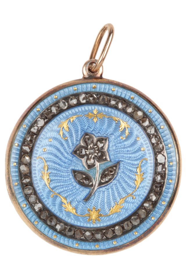 Gold Diamond Pendant